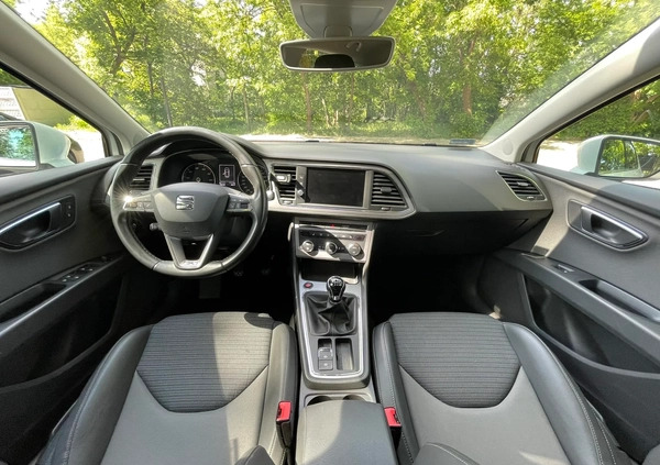 Seat Leon cena 51900 przebieg: 196000, rok produkcji 2017 z Warszawa małe 154